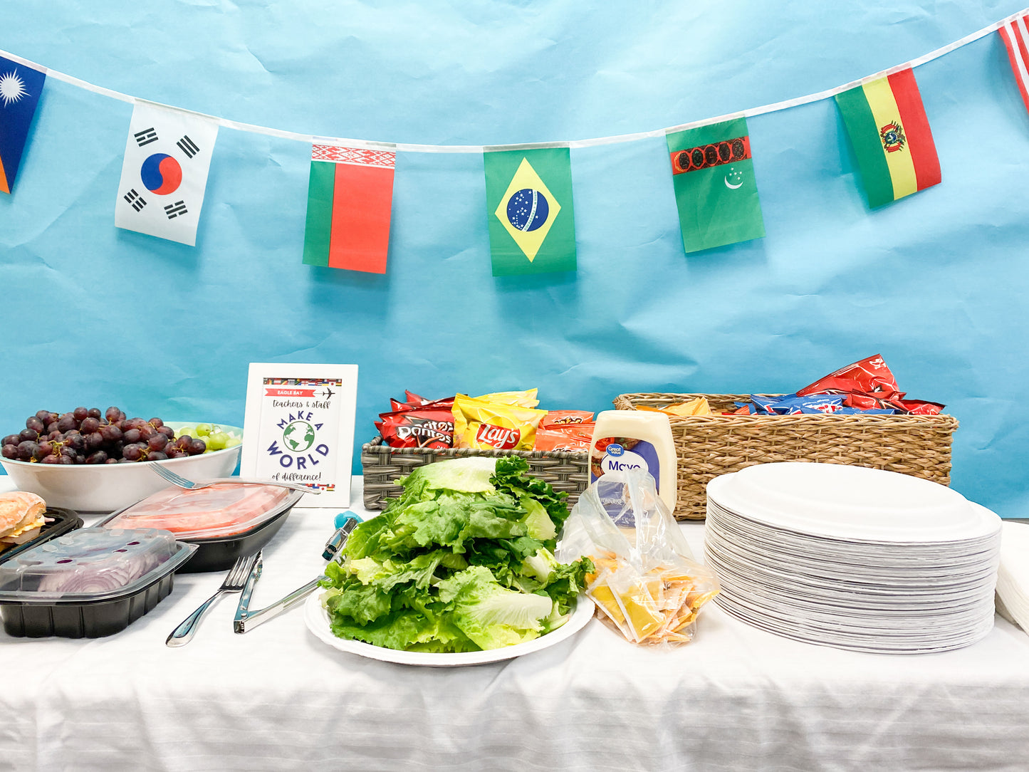 Travel World-Themed Teacher Appreciation Week Kit
